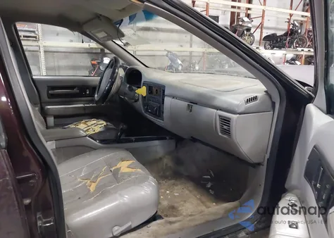 1996 Chevrolet Caprice / Impala Classic Ss from USA, damaged, VIN 1G1BL52PXTR177137